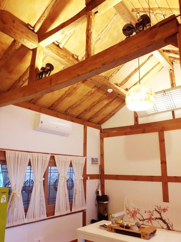 Yujeong Hanok Guesthouse Мокпо Экстерьер фото